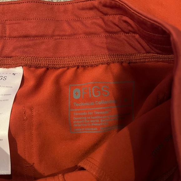 Figs Rust Scrub Set - Picture 2 of 3